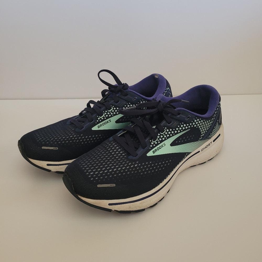 Brooks Ghost 14 Great Condition Navy Blue Women's Runners Size 10 Shoes